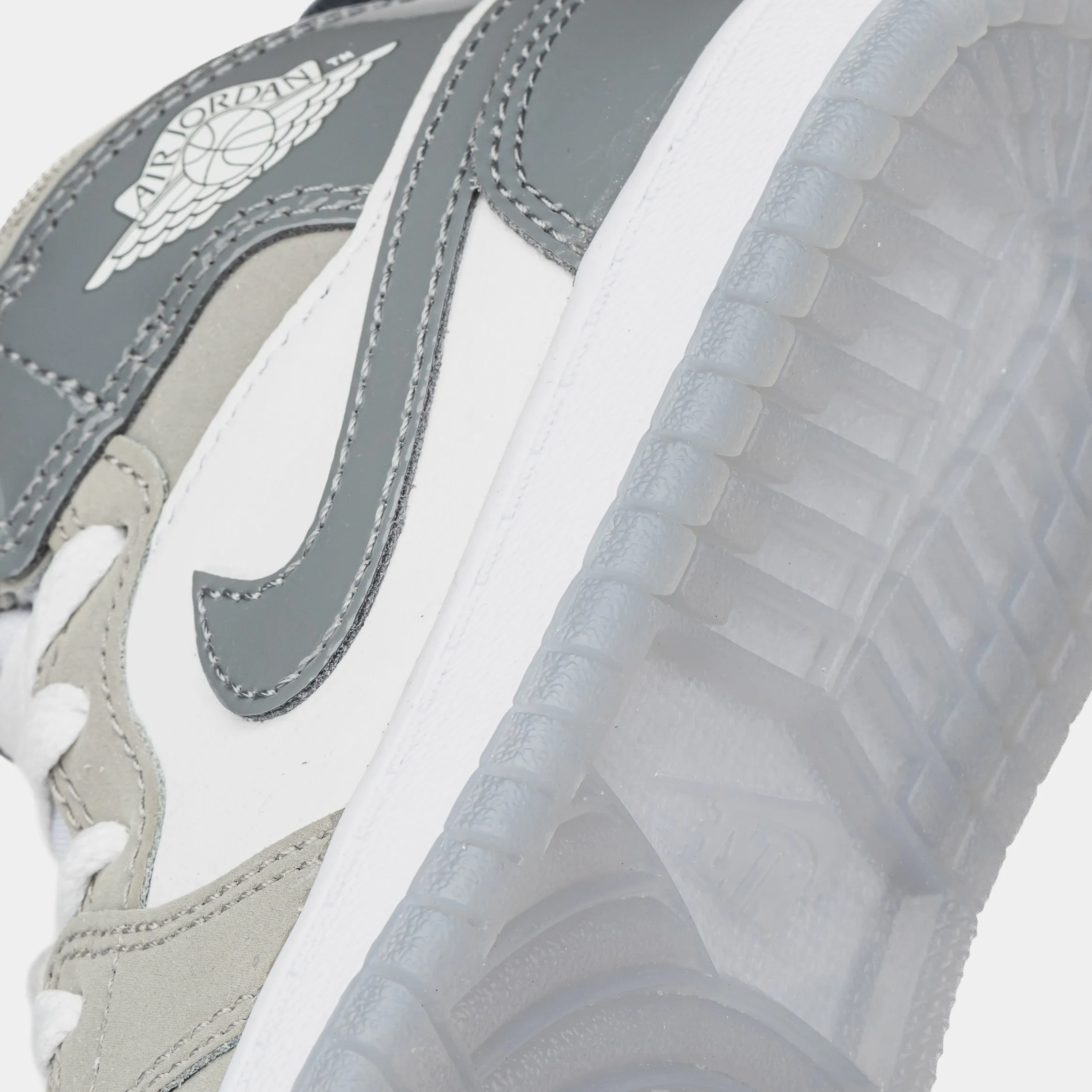 Air Jordan 1 Mid SE Preschool Lifestyle Shoes (White/Cool Grey/Medium Grey)