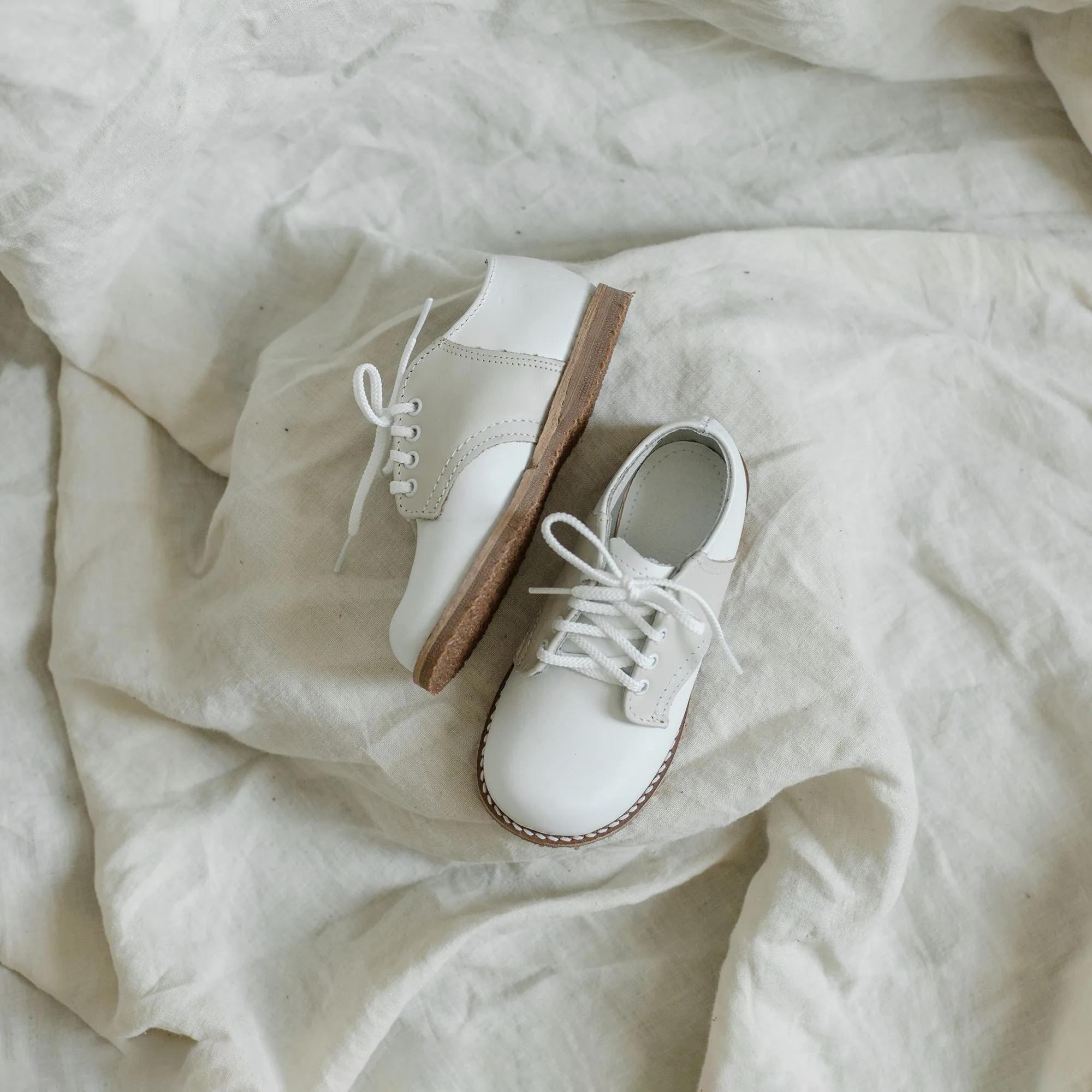 Albert Saddle | White/Ecru
