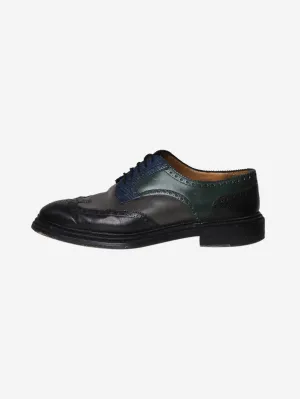Black lace up brogues - size EU 40