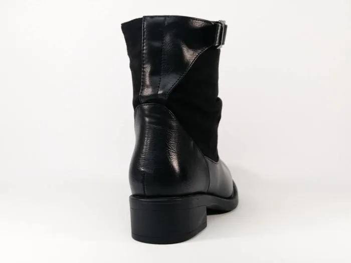 Boots noir tendance à pas cher en simili cuir CHIC SHOES xq116 pour femme