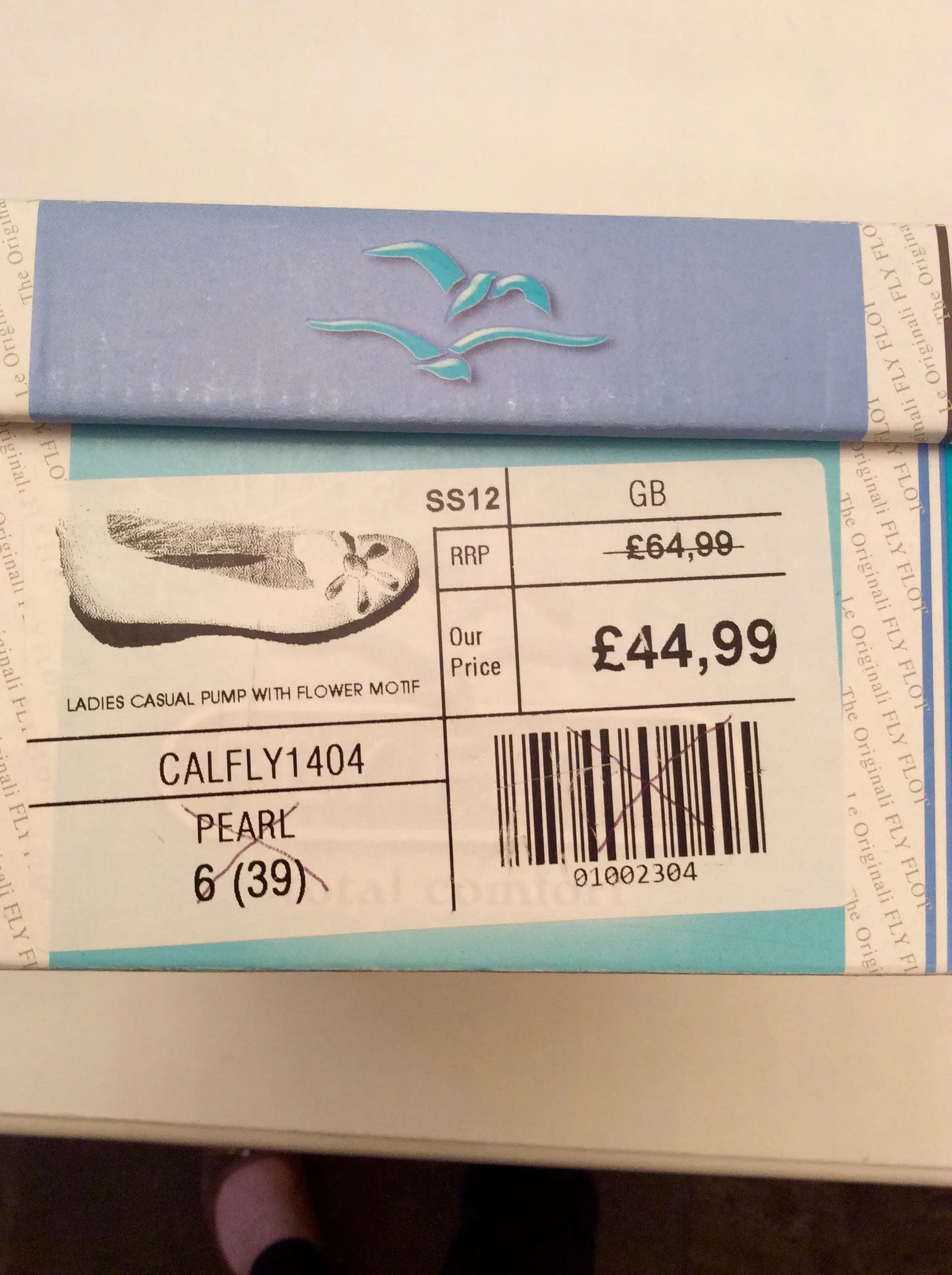 Brand New Fly Flot Pearl Leather Flat Comfort Shoes Size 5/38