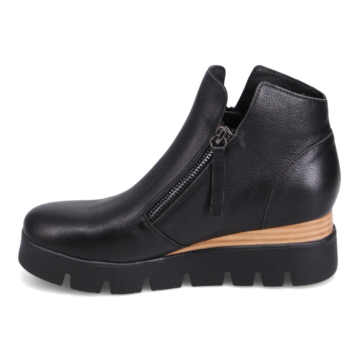 Radio Wedge Boot