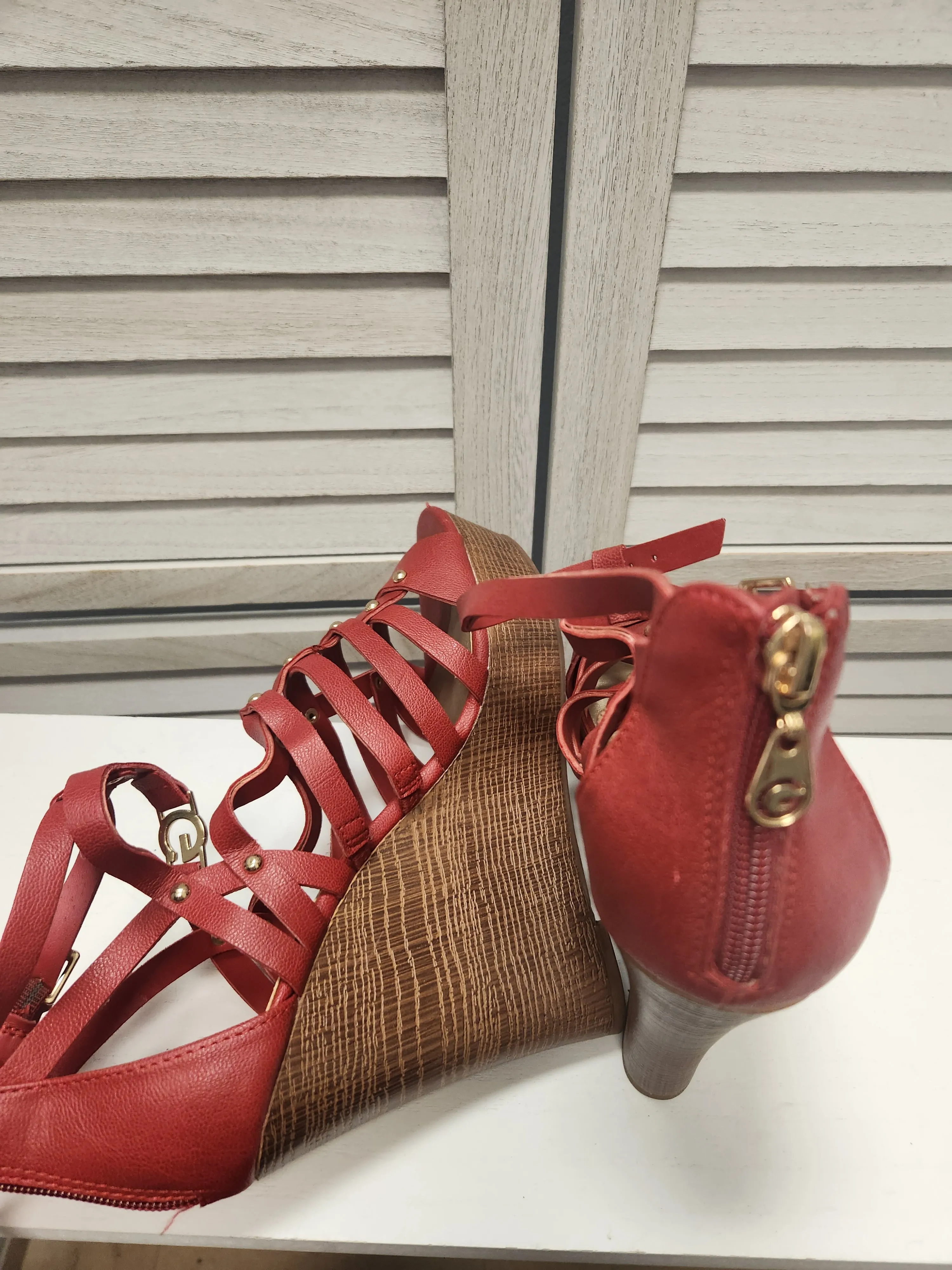 Sandals Heels Wedge By Guess  Size: 9