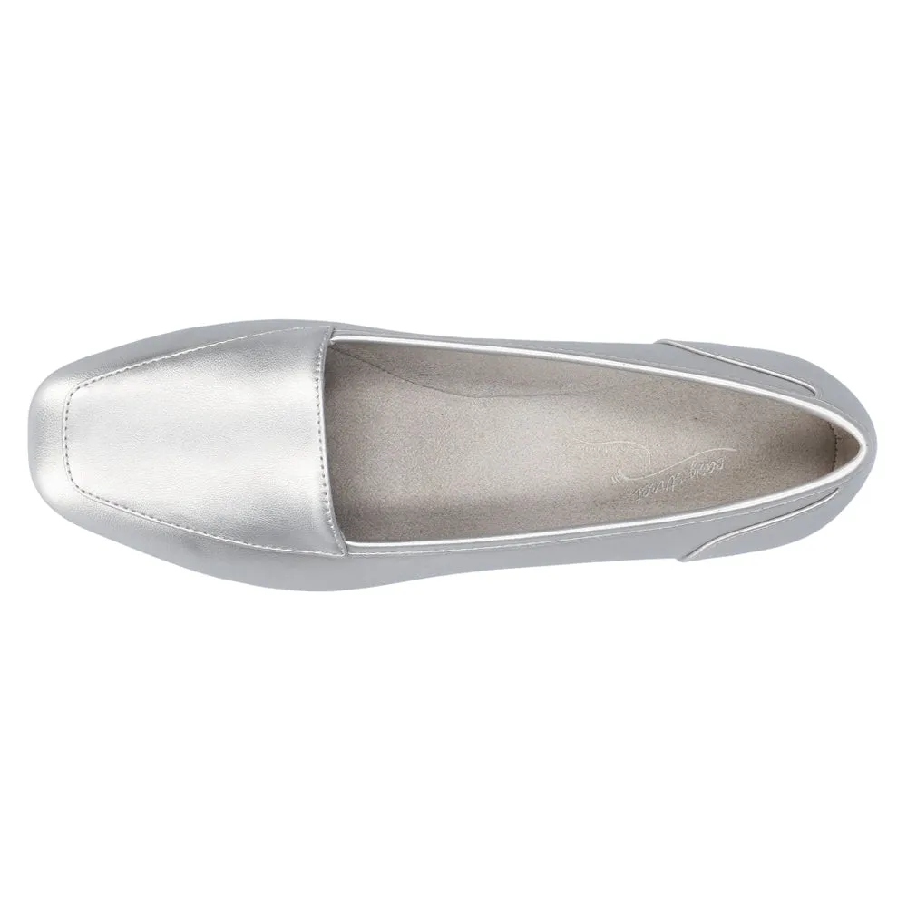 Thrill Ballet Flats