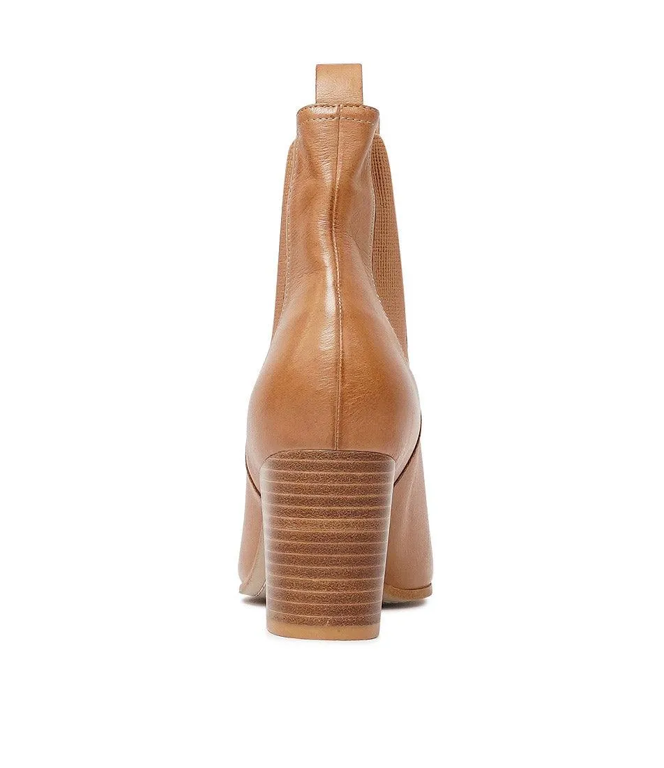Usset Dark Tan Leather Chelsea Boots