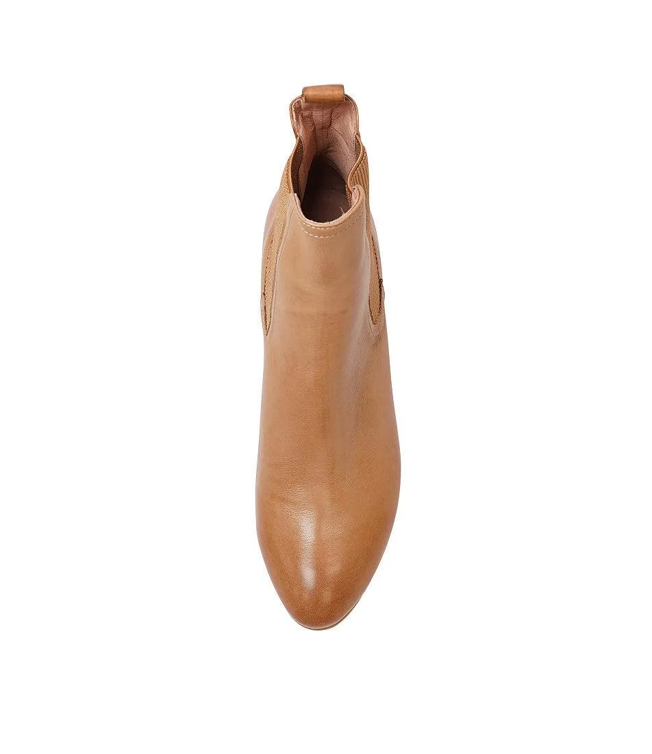 Usset Dark Tan Leather Chelsea Boots