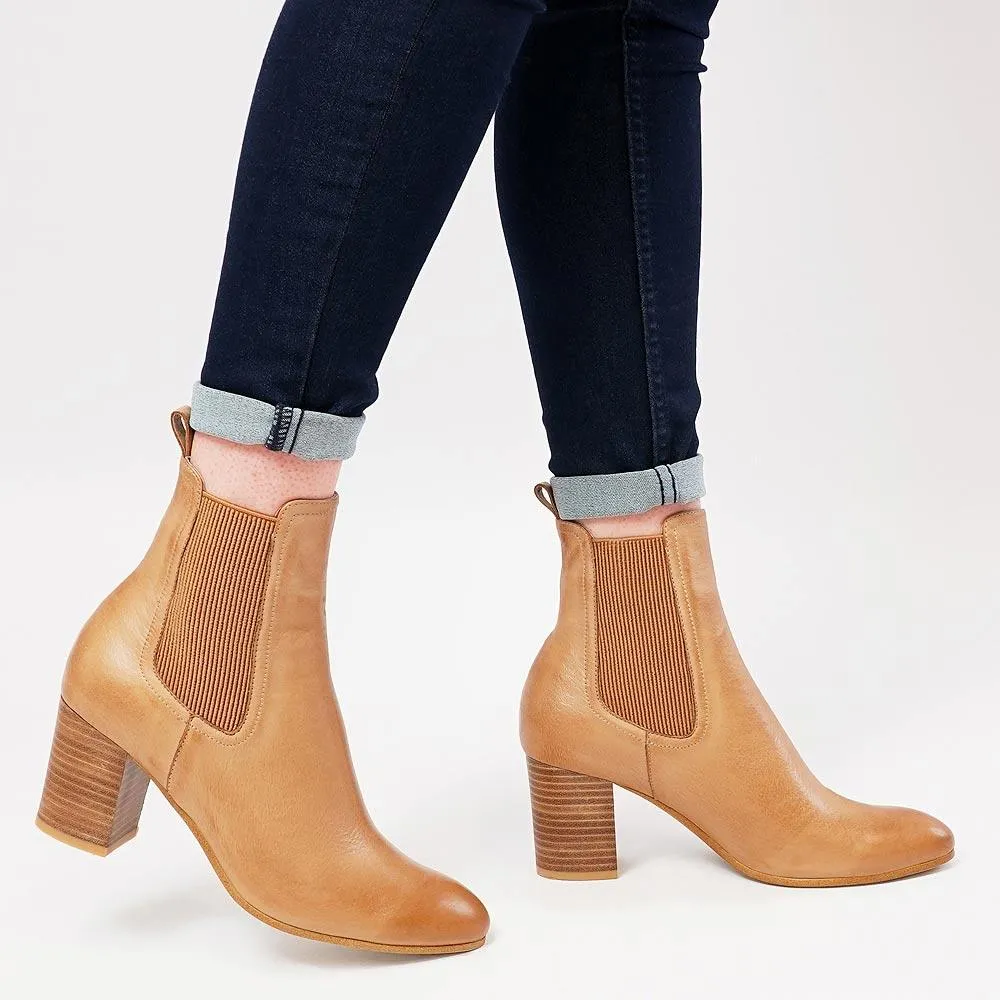 Usset Dark Tan Leather Chelsea Boots