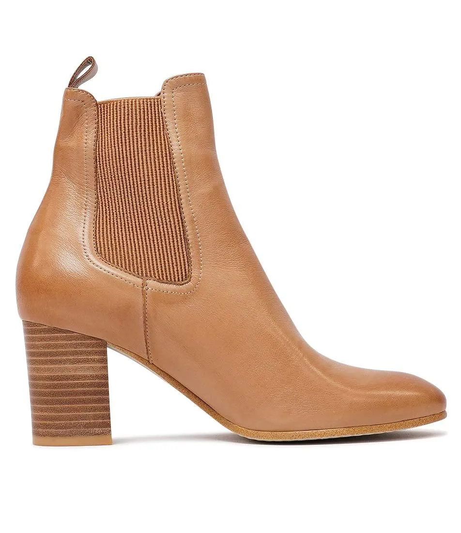Usset Dark Tan Leather Chelsea Boots