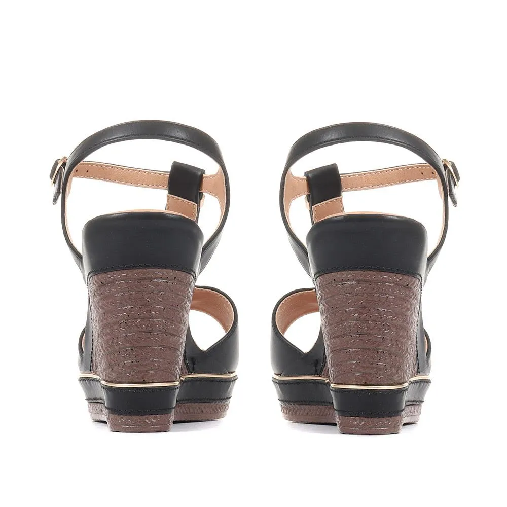 Wedge Heel Sandals - BELTRE35007 / 321 892